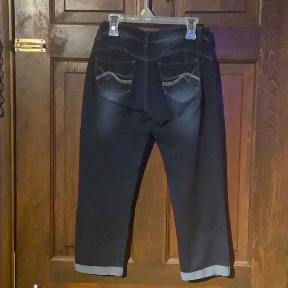Capris - Picture 2 of 2